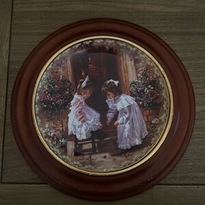 Sister’s Touch Plate by Sandra Kuck